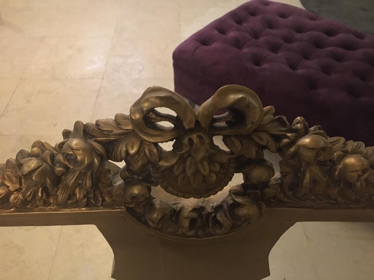 Classic salon set by Your Zone Furniture