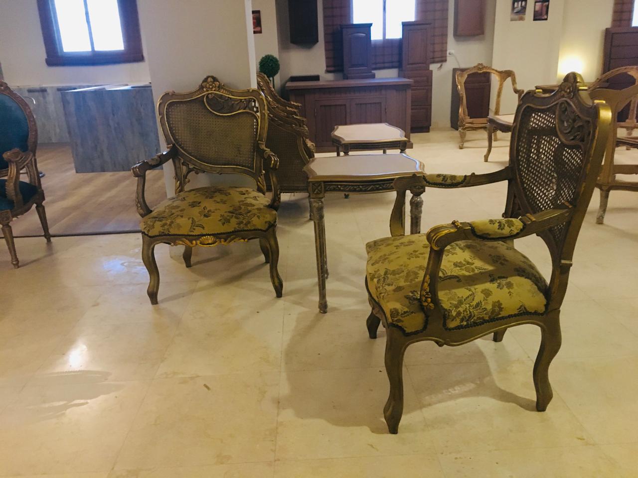 Classic salon set by Your Zone Furniture