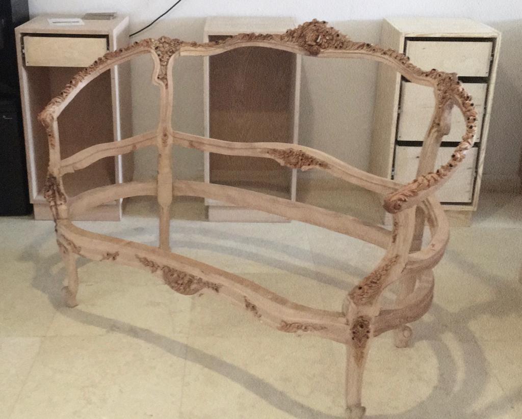 Classic salon set by Your Zone Furniture