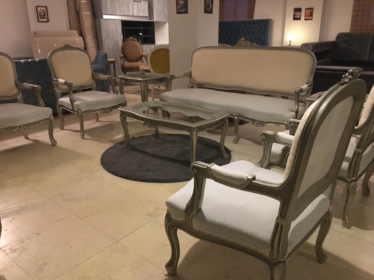 Classic salon set by Your Zone Furniture