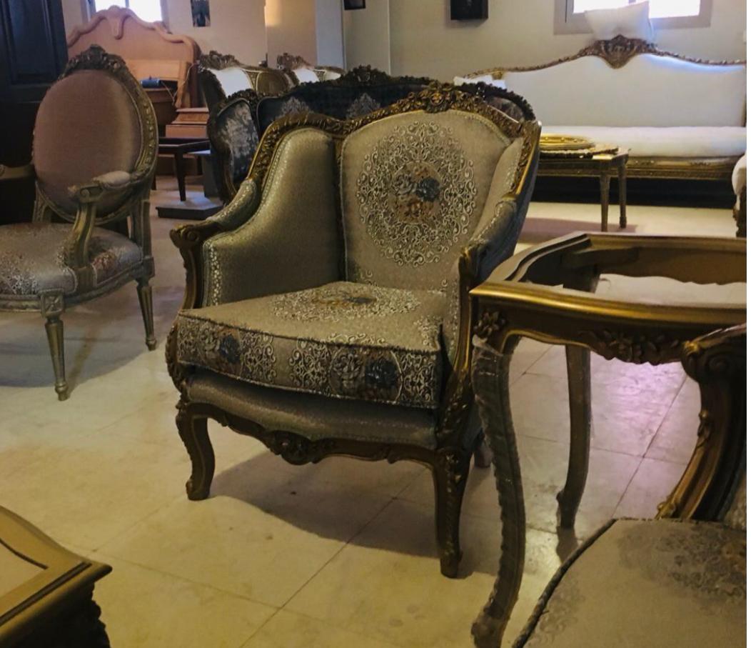 Classic salon set by Your Zone Furniture
