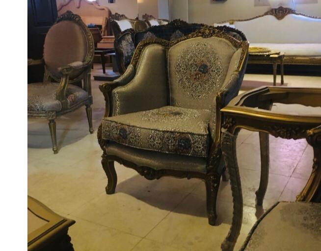 Classic salon set by Your Zone Furniture