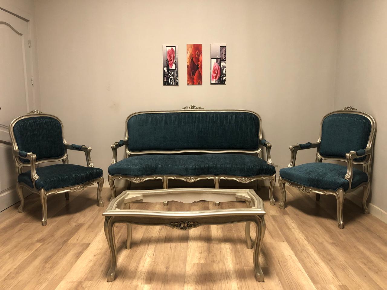 Classic salon set by Your Zone Furniture