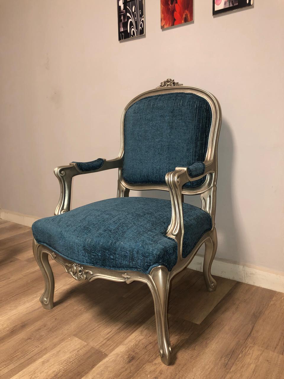 Classic salon set by Your Zone Furniture