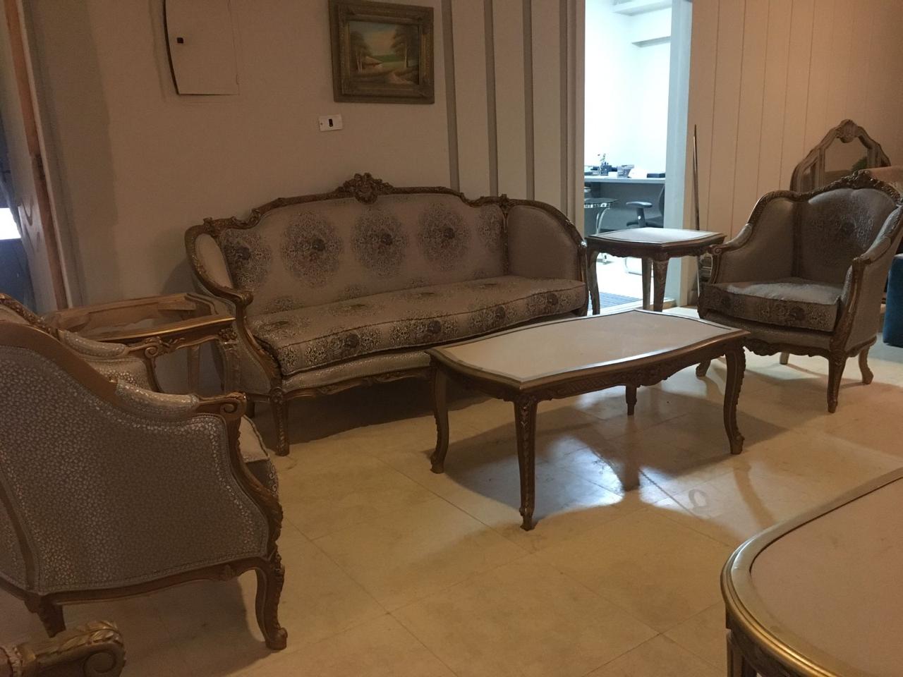 Classic salon set by Your Zone Furniture