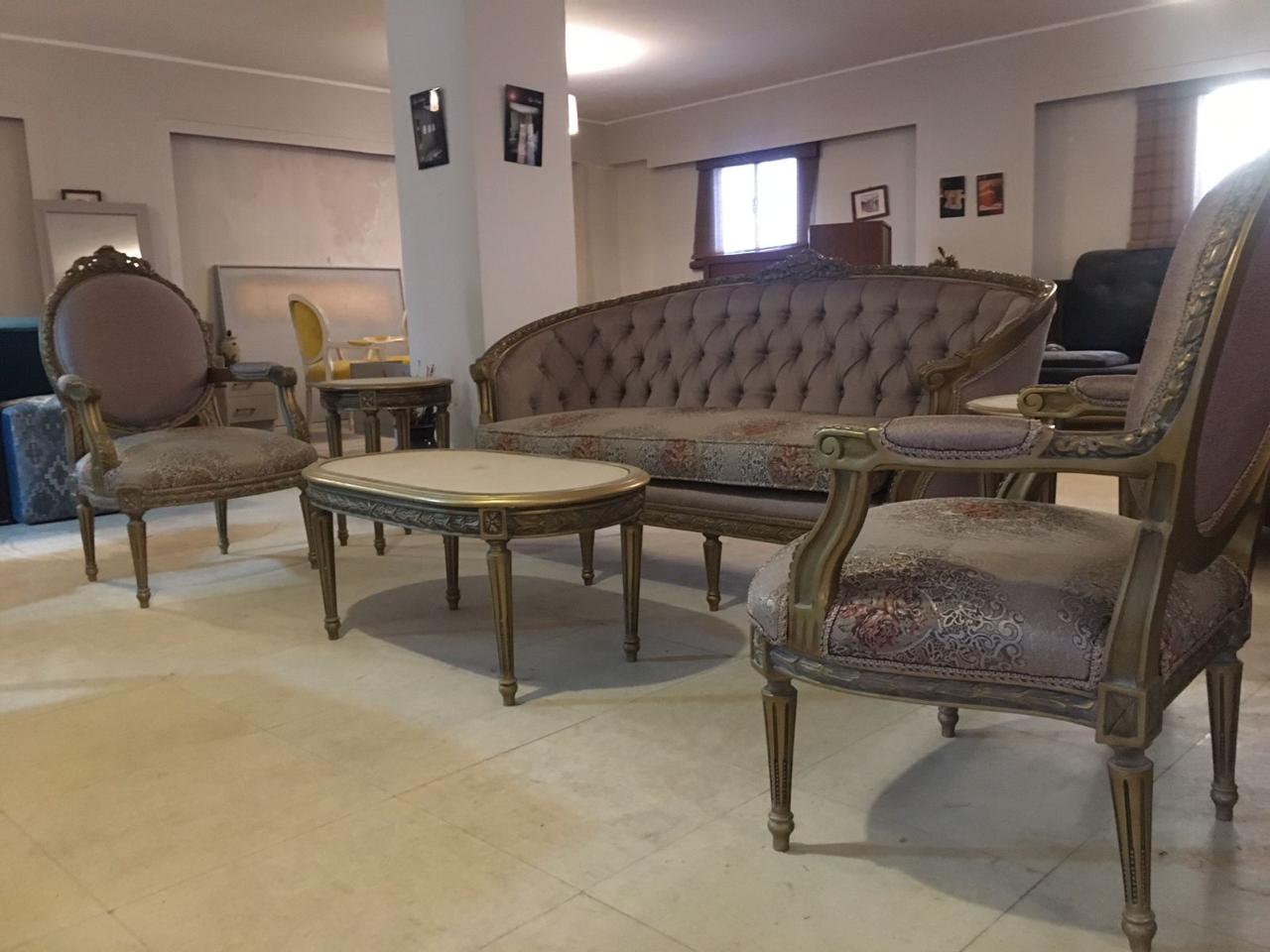 Classic salon set by Your Zone Furniture