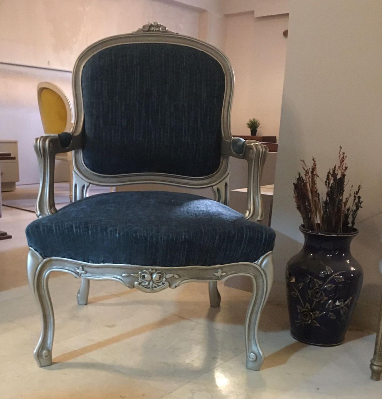 Classic salon set by Your Zone Furniture