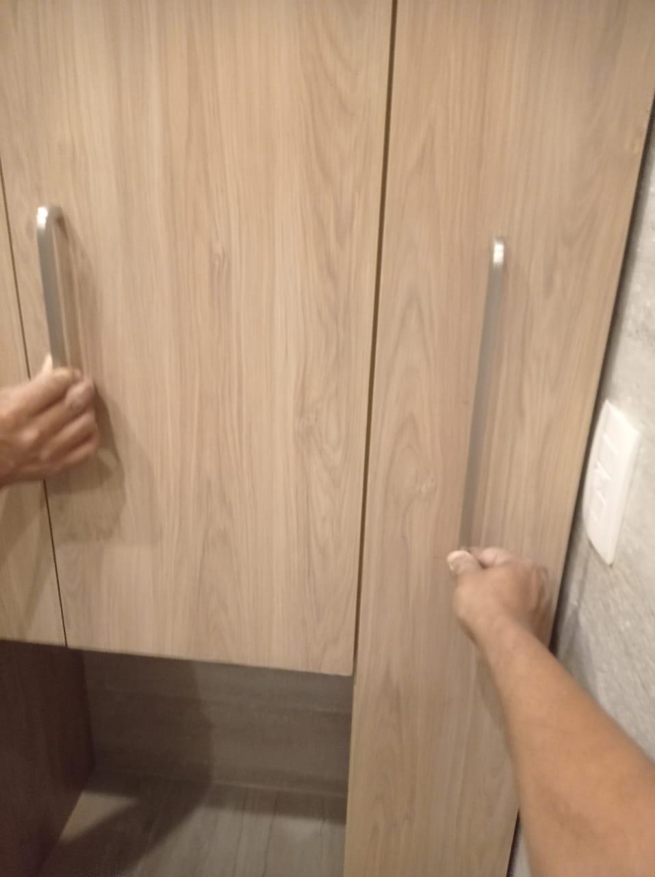 Fitted wardrobe / dressing room by Your Zone Furniture
